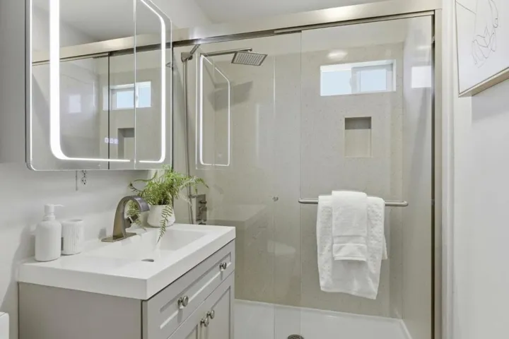 150 Middlefield Road, Palo Alto, California 94301