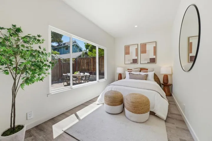 150 Middlefield Road, Palo Alto, California 94301