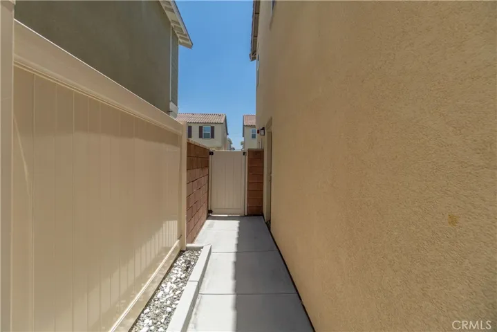 Side yard detail
