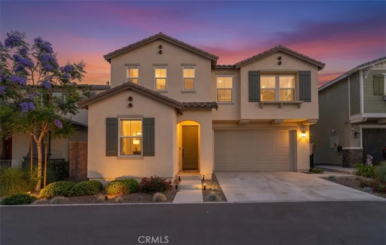 Near AWARD WINNING schools, shopping centers and very commuter friendly
