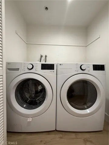 in-unit laundry