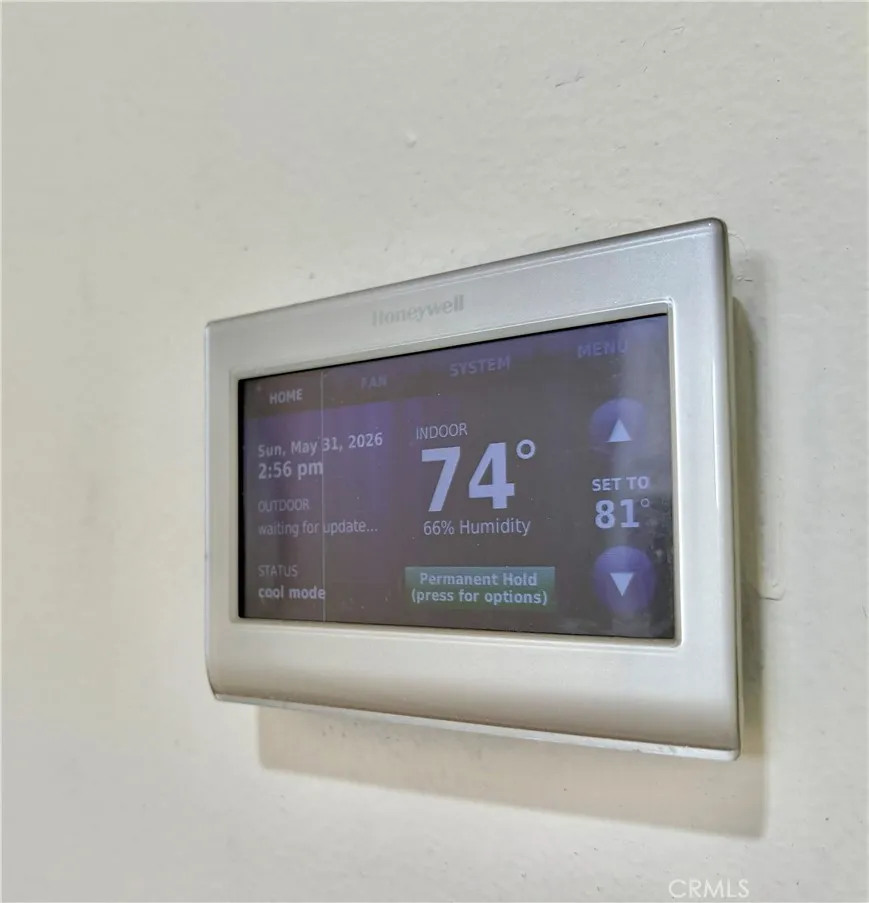 Smart thermostat