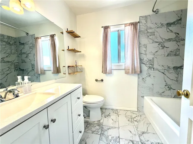 Primary suite bathroom