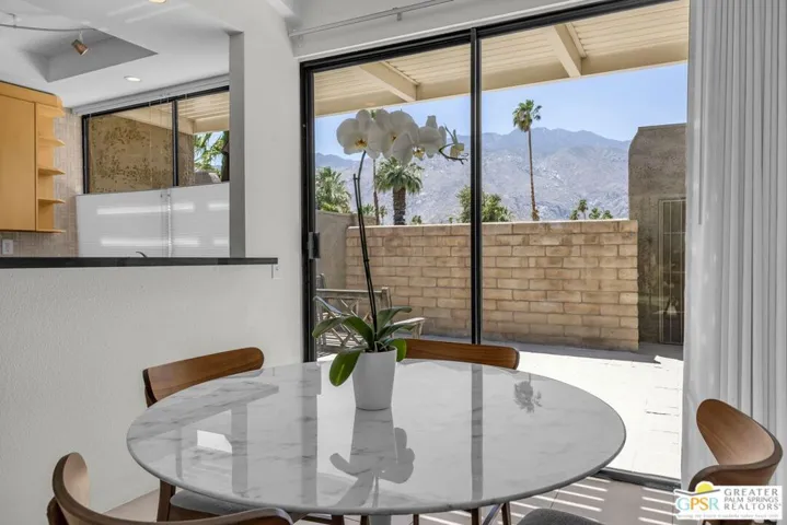 858 N Calle De Mimosas, Palm Springs, California 92262