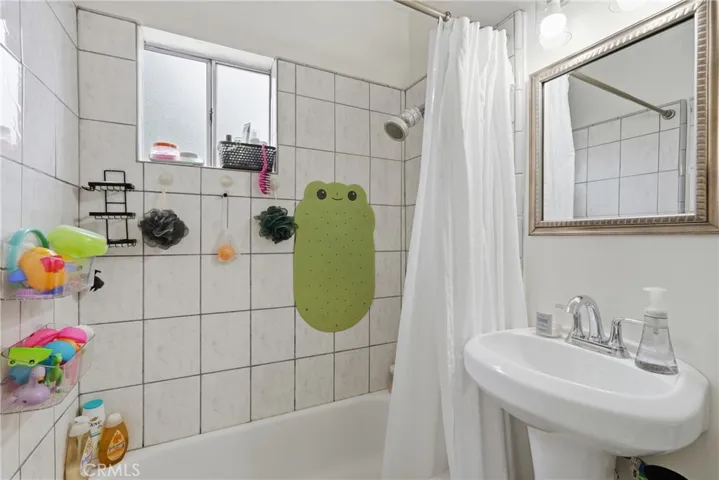 1785 W 36th, Los Angeles, California 90018