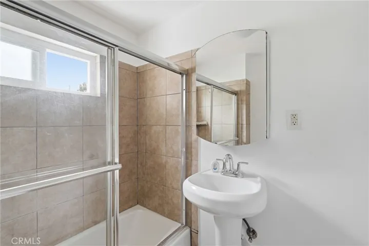 1785 W 36th, Los Angeles, California 90018