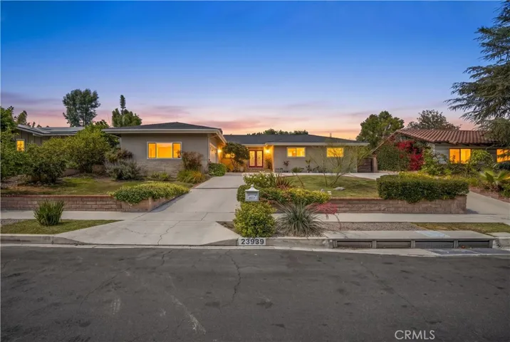 23939 Califa Street, Woodland Hills, California 91367