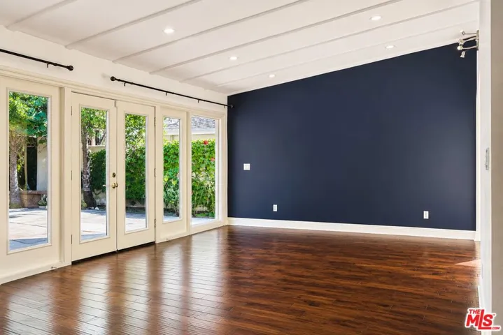 23018 Bigler Street, Woodland Hills, California 91364