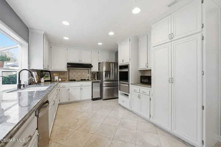 37-web-or-mls-11607-e-buttercreek-rd