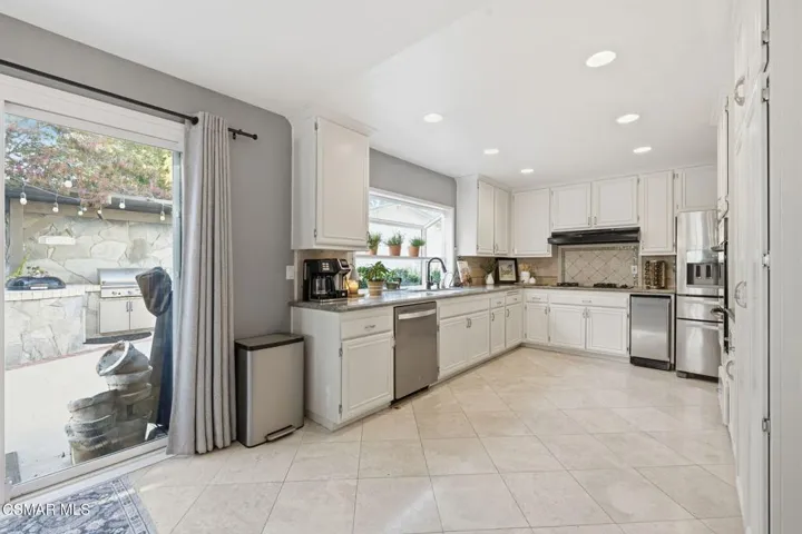35-web-or-mls-11607-e-buttercreek-rd