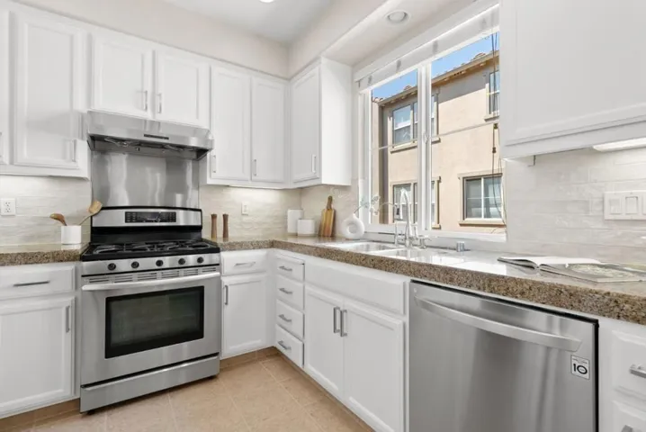 1886 Garzoni Place, Santa Clara, California 95054