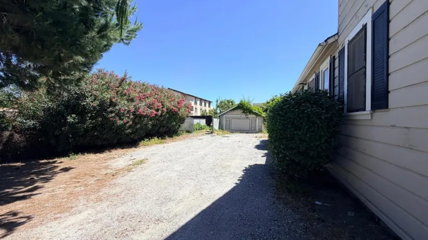 860 N 19th Street, San Jose, California 95112