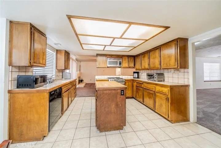 19951 Us Highway 18, Apple Valley, California 92307