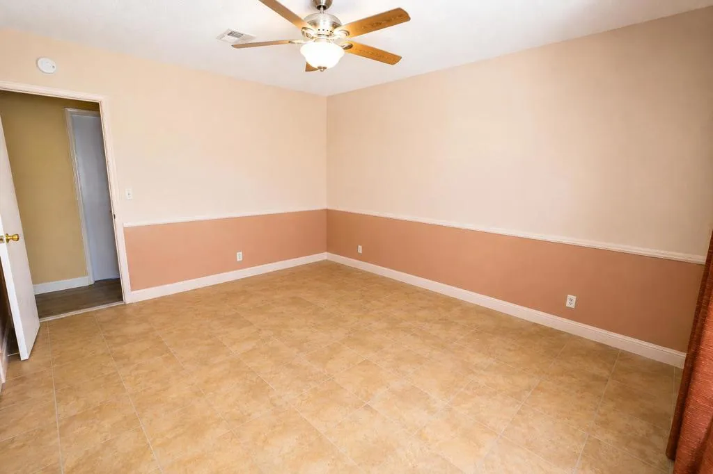 1st bedroom