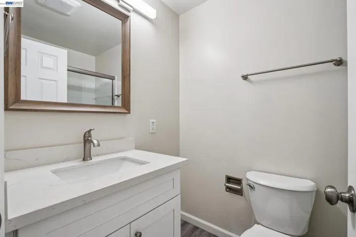 960 Shorepoint Ct 120, Alameda, California 94501