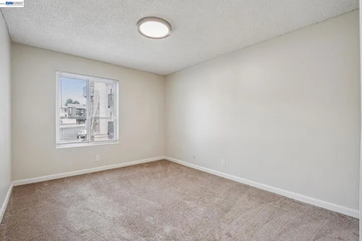 960 Shorepoint Ct 120, Alameda, California 94501