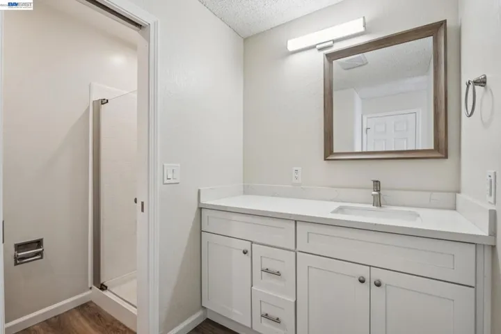 960 Shorepoint Ct 120, Alameda, California 94501