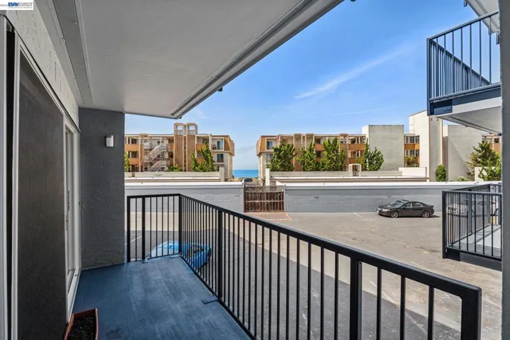960 Shorepoint Ct 120, Alameda, California 94501