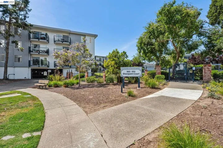960 Shorepoint Ct 120, Alameda, California 94501