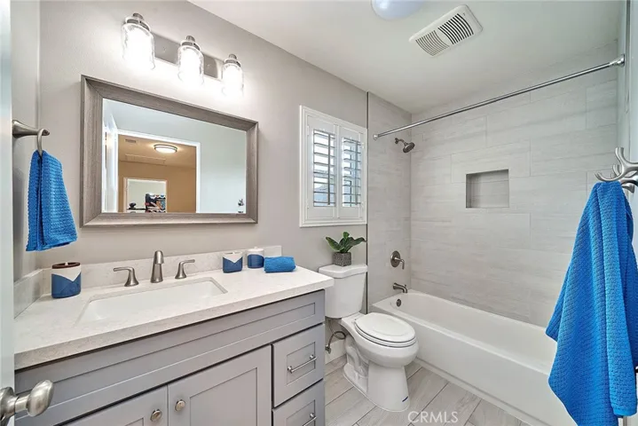 24240 Ocean Avenue, Torrance, California 90505