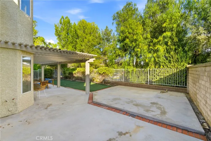 28360 Easton Lane, Saugus, California 91350