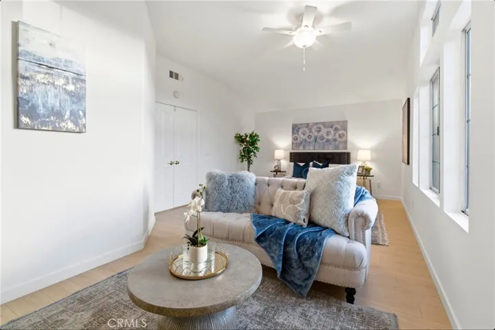 28360 Easton Lane, Saugus, California 91350