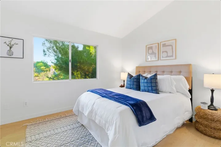 28360 Easton Lane, Saugus, California 91350