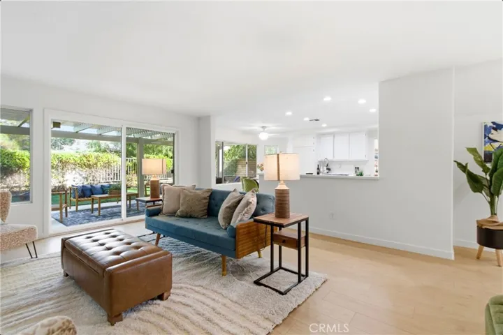 28360 Easton Lane, Saugus, California 91350