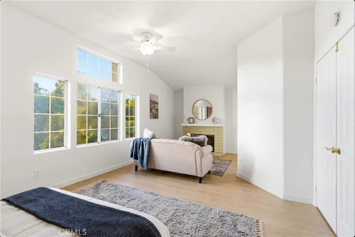 28360 Easton Lane, Saugus, California 91350