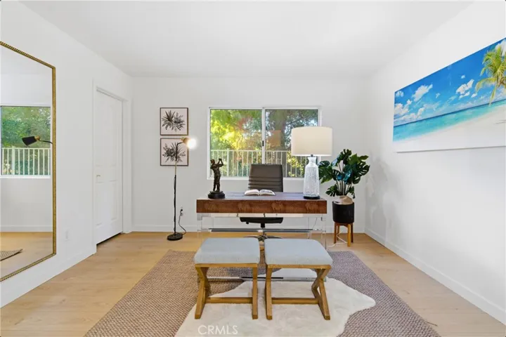 28360 Easton Lane, Saugus, California 91350