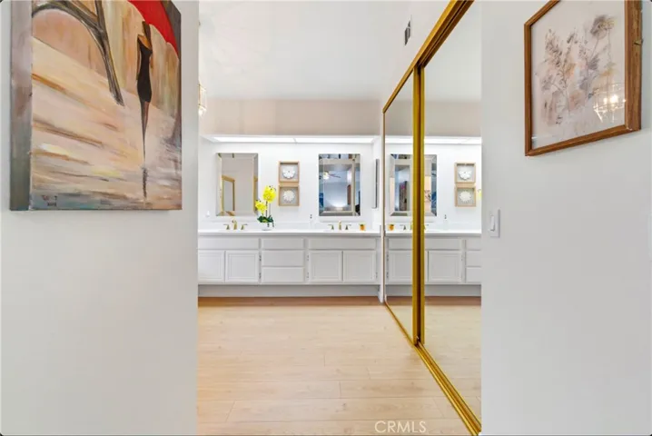 28360 Easton Lane, Saugus, California 91350