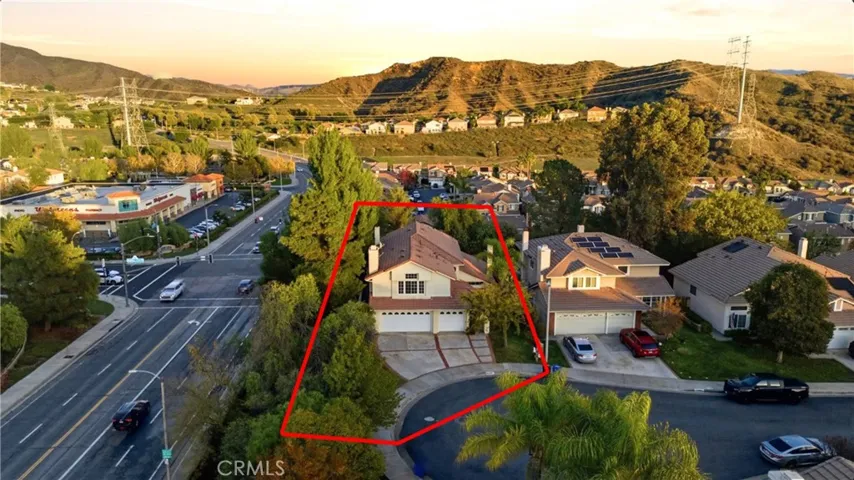 28360 Easton Lane, Saugus, California 91350