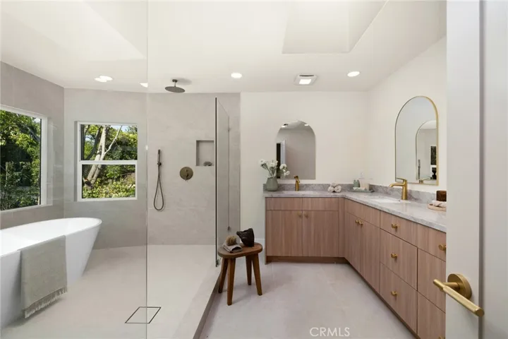 17331 Labrador, Northridge, California 91325