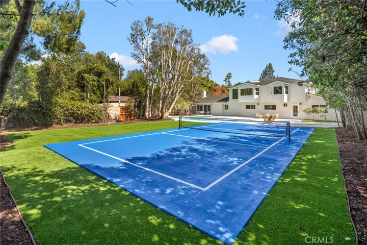 17331 Labrador, Northridge, California 91325