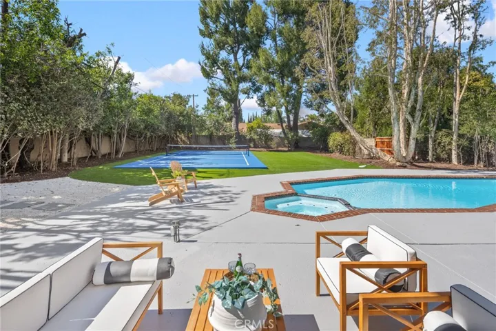 17331 Labrador, Northridge, California 91325
