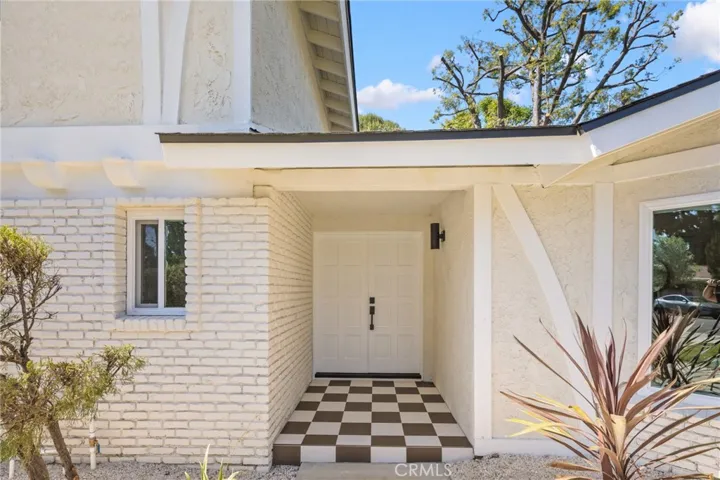 17331 Labrador, Northridge, California 91325