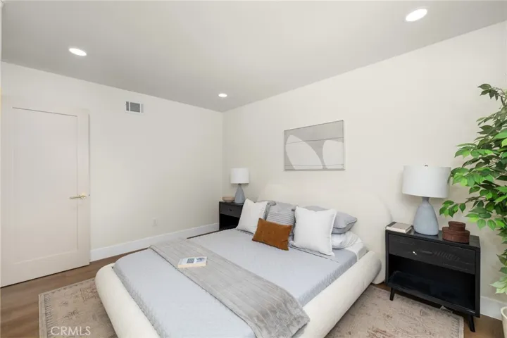 17331 Labrador, Northridge, California 91325