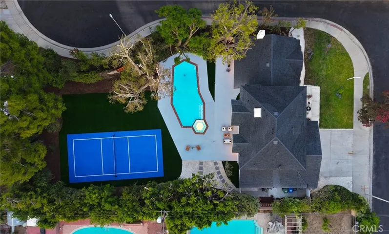 17331 Labrador, Northridge, California 91325