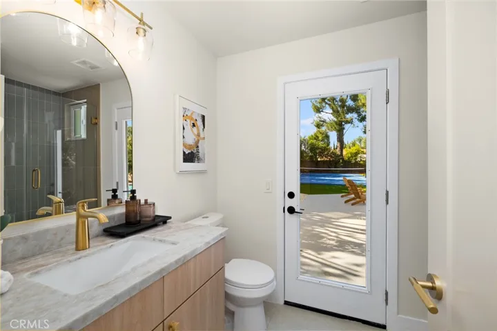17331 Labrador, Northridge, California 91325