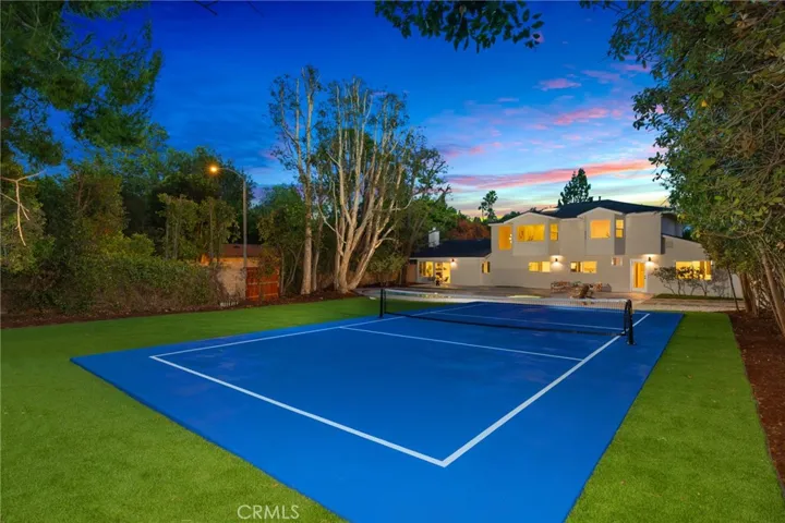 17331 Labrador, Northridge, California 91325