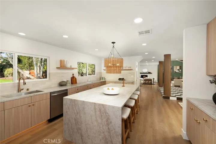 17331 Labrador, Northridge, California 91325