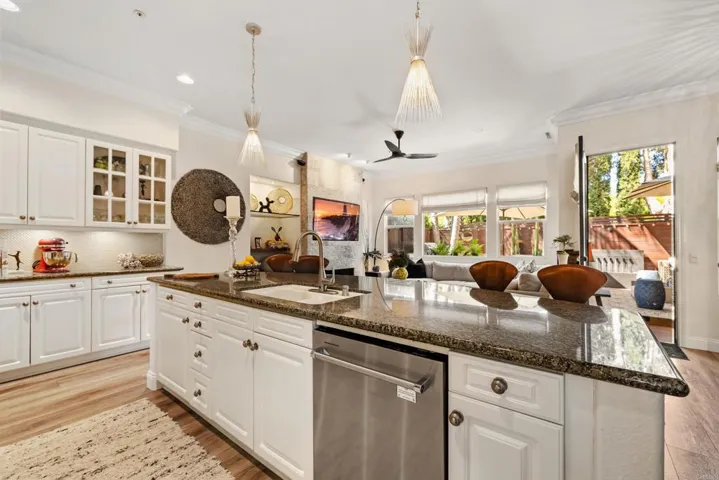 2704 Mackinnon Ranch Road, Cardiff By The Sea, California 92007