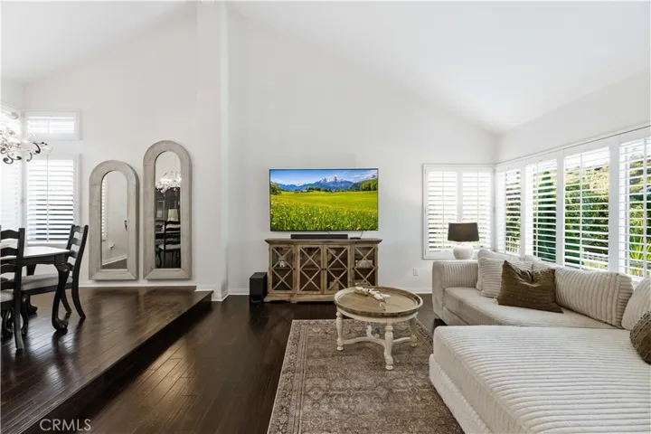22029 Rodeffer Place, Saugus, California 91350