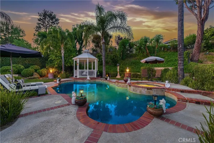 22029 Rodeffer Place, Saugus, California 91350
