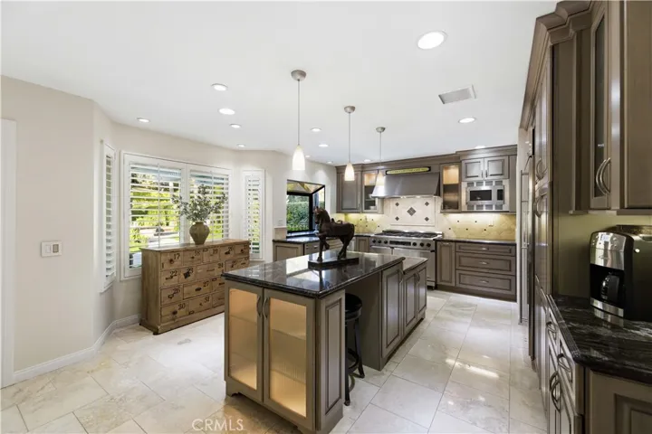 22029 Rodeffer Place, Saugus, California 91350