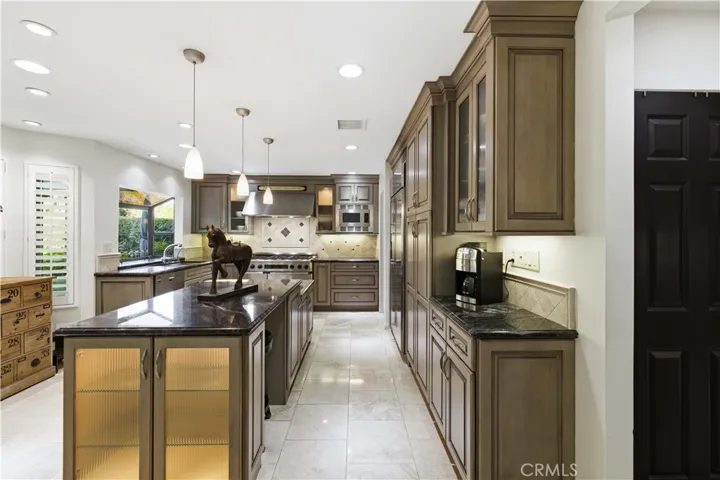 22029 Rodeffer Place, Saugus, California 91350