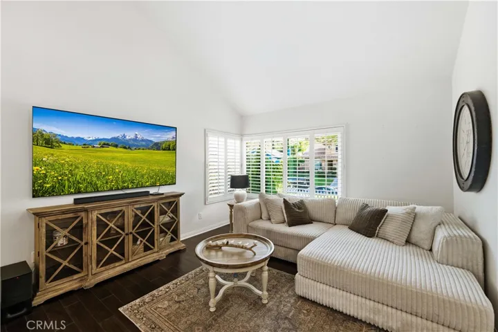 22029 Rodeffer Place, Saugus, California 91350