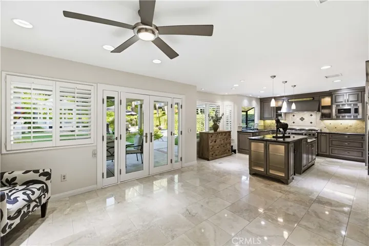 22029 Rodeffer Place, Saugus, California 91350