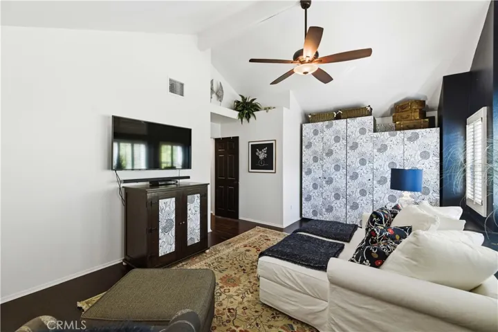 22029 Rodeffer Place, Saugus, California 91350