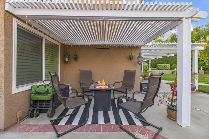 22029 Rodeffer Place, Saugus, California 91350